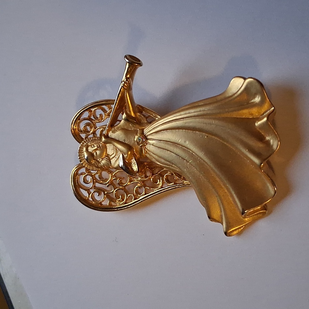 Elegant Gold Tone Angel Brooch